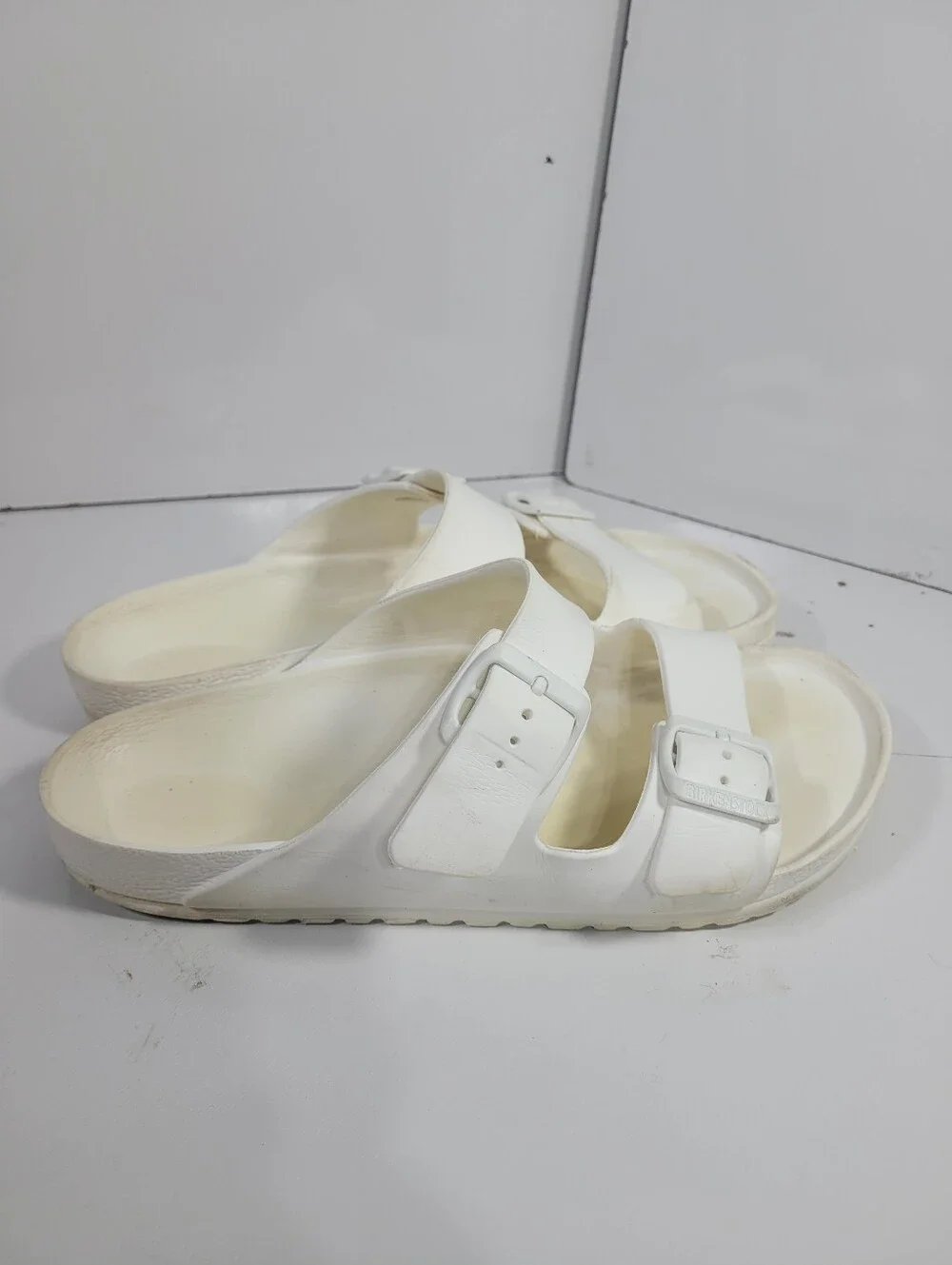 Birkenstock Arizona EVA White Sandals Mens 9 9.5 Womens 11 11.5 EU 42 Slides